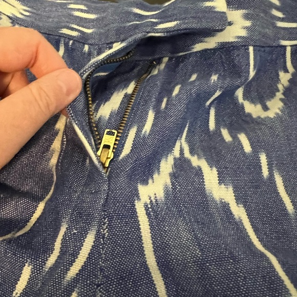 JCrew Size 4 bright blue and white shorts. Great condition. Pockets. - Picture 10 of 11